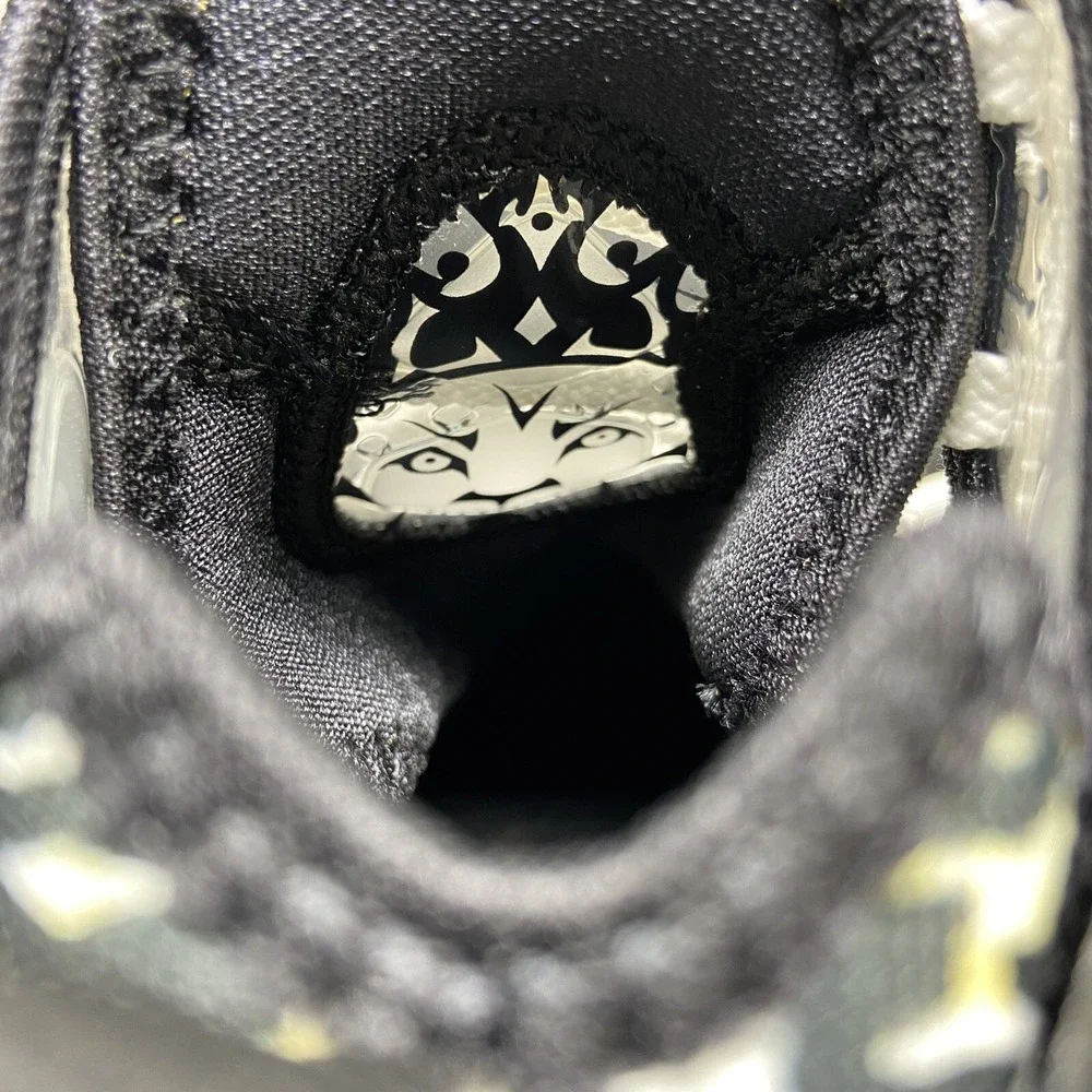 Nike Lebron XIX 19 Royalty White Metallic Gold Black Mens CZ0203-100 sz 4 no box